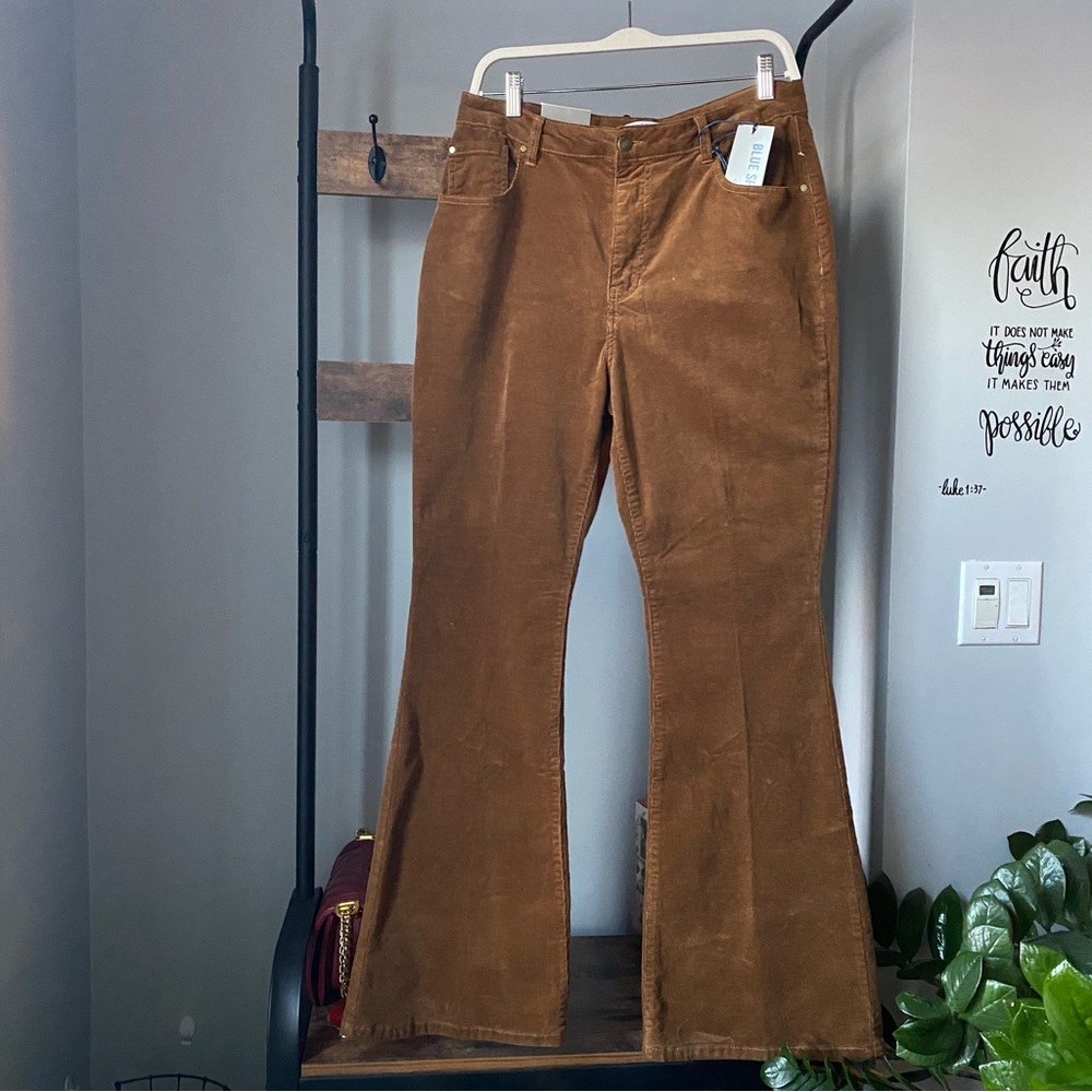 Blue Spice Premium Corduroy Flare Jeans in suede brown size Junior 13 NEw